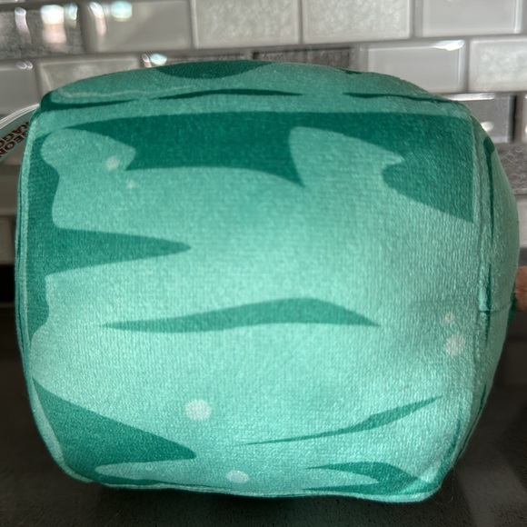 Dungeons & Dragons  GELATINOUS CUBE Plush / Limited  Edition - Rare / BRAND NEW - Picture 10 of 14